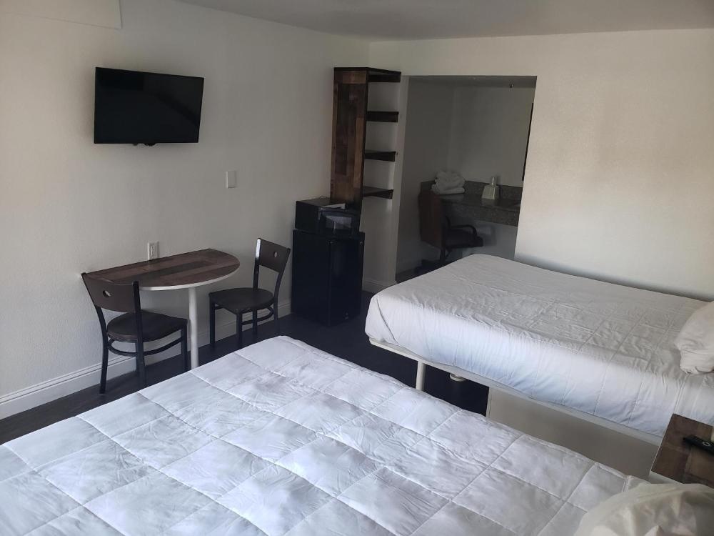 University Inn Fresno