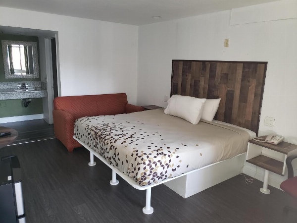 University Inn Fresno Main image