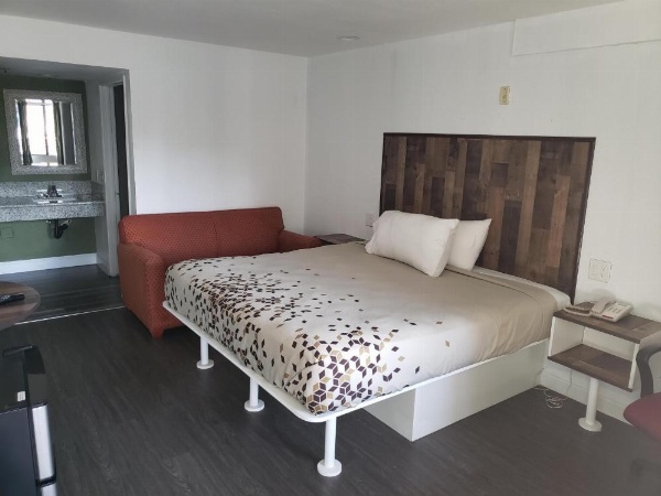 University Inn Fresno image 25